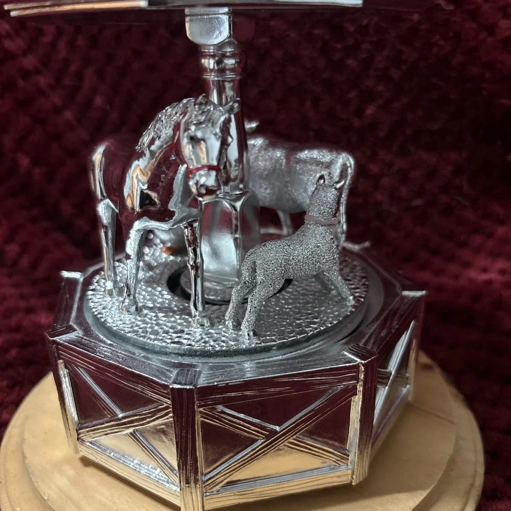 Reed & Barton/Kate Spade Farm Yard Friends Musical Carousel